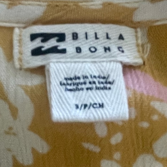 Billabong | Wrap and Roll Dress. Floral. Ruffles. NWT. Size Small. Feminine - Picture 5 of 7
